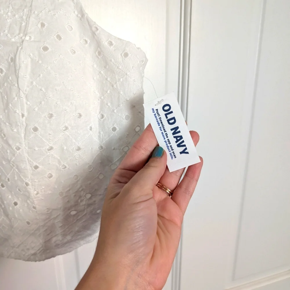 NWT Old Navy Cami Eyelet Top in White | Tie Strap | Sold out on Old Navy | S - Picture 5 of 7